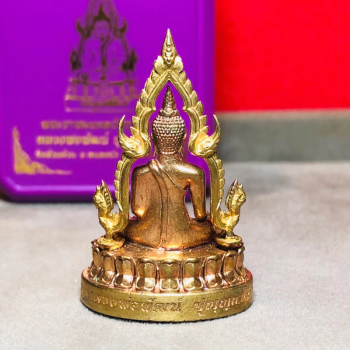 lp phat chinnarat Buddha Chinnarat Statue Figure by LP Phat